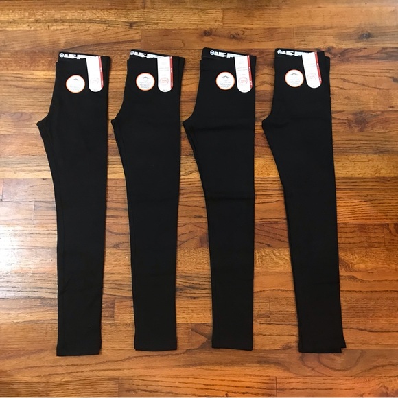 Girls Bottoms Black Leggings Pants 4 Pc Bundle NWT
7 / 8 Medium
Wonder Nation - Picture 2 of 6